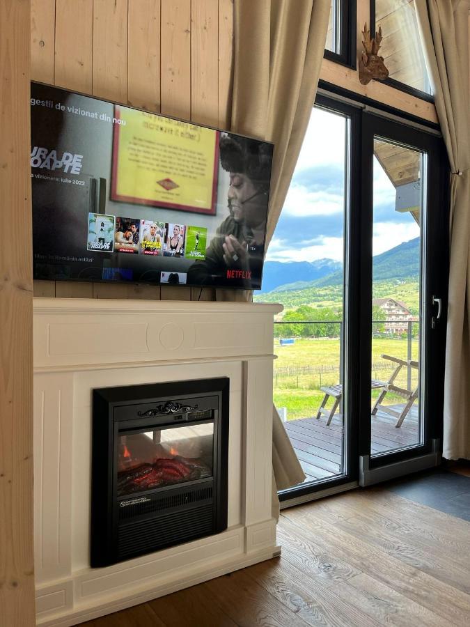 Вилла Bramble Tiny House Зэрнешти Экстерьер фото